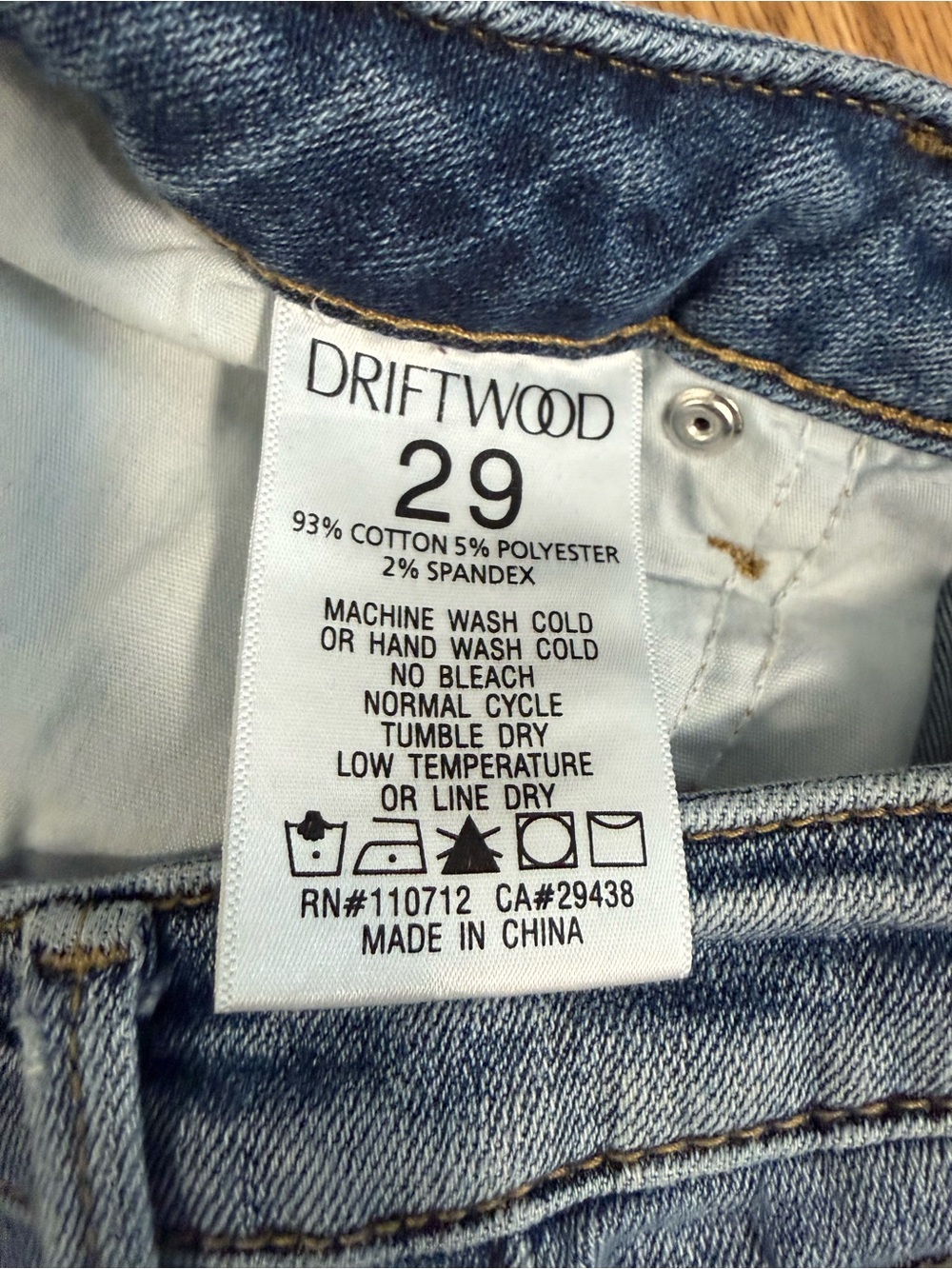 Driftwood Colette Women's Embroidered Hem Straight Jeans size 29 - Picture 3 of 7
